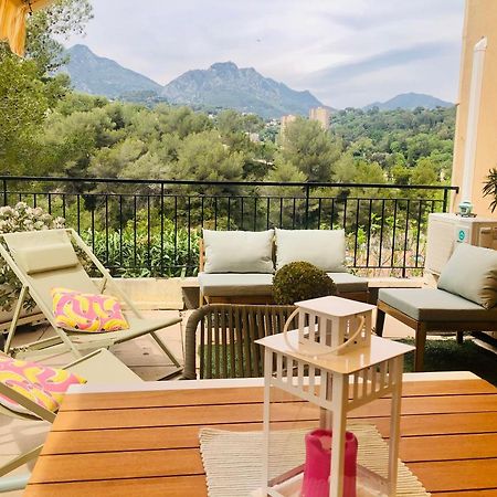 Mon Appart Avec Terrasse Et Piscine Roquebrune-Cap-Martin Bagian luar foto