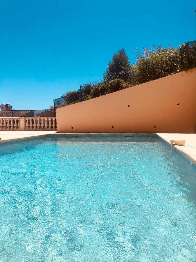 Mon Appart Avec Terrasse Et Piscine Roquebrune-Cap-Martin Bagian luar foto